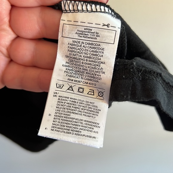 Adidas athletic shirt - Picture 5 of 6